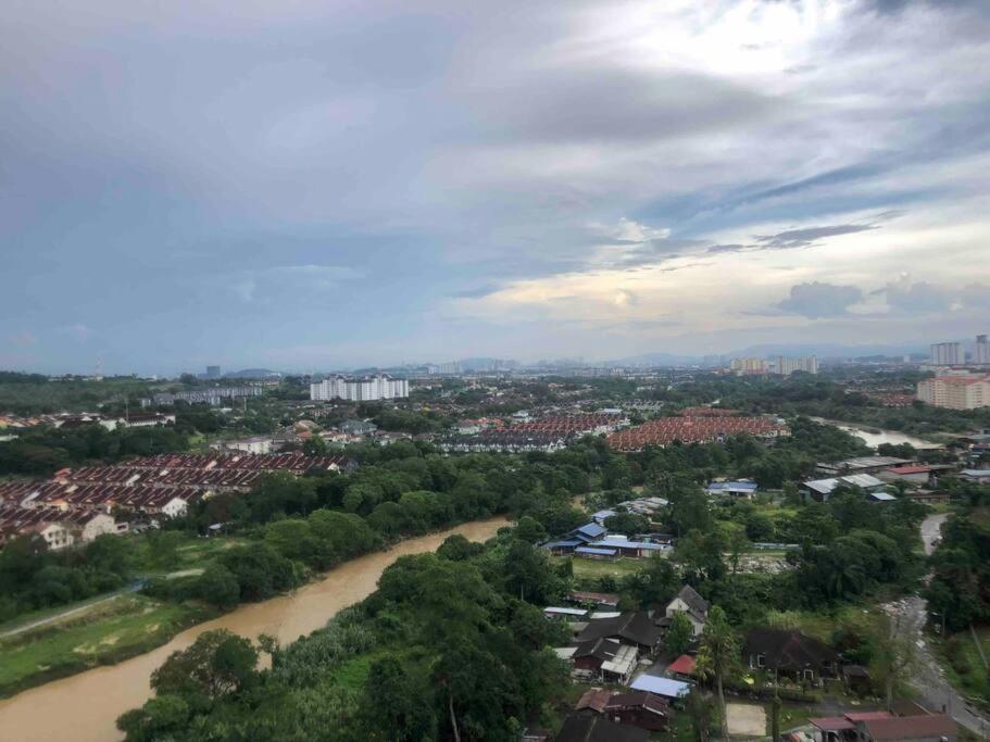 Mishal'S Homestay-Vista Bangi Studio Service Apartment カジャン エクステリア 写真