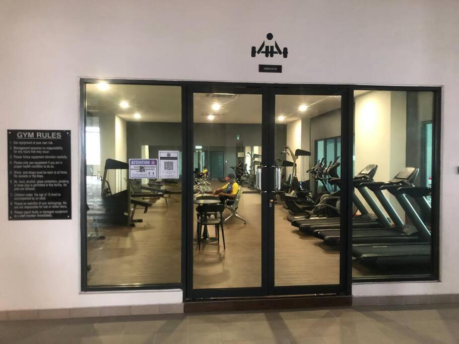 Mishal'S Homestay-Vista Bangi Studio Service Apartment カジャン エクステリア 写真