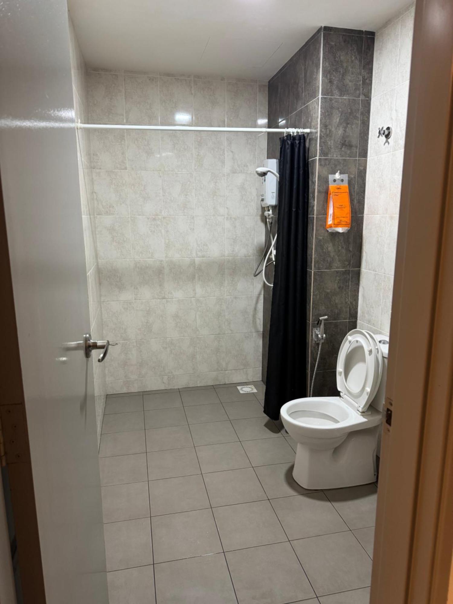 Mishal'S Homestay-Vista Bangi Studio Service Apartment カジャン エクステリア 写真